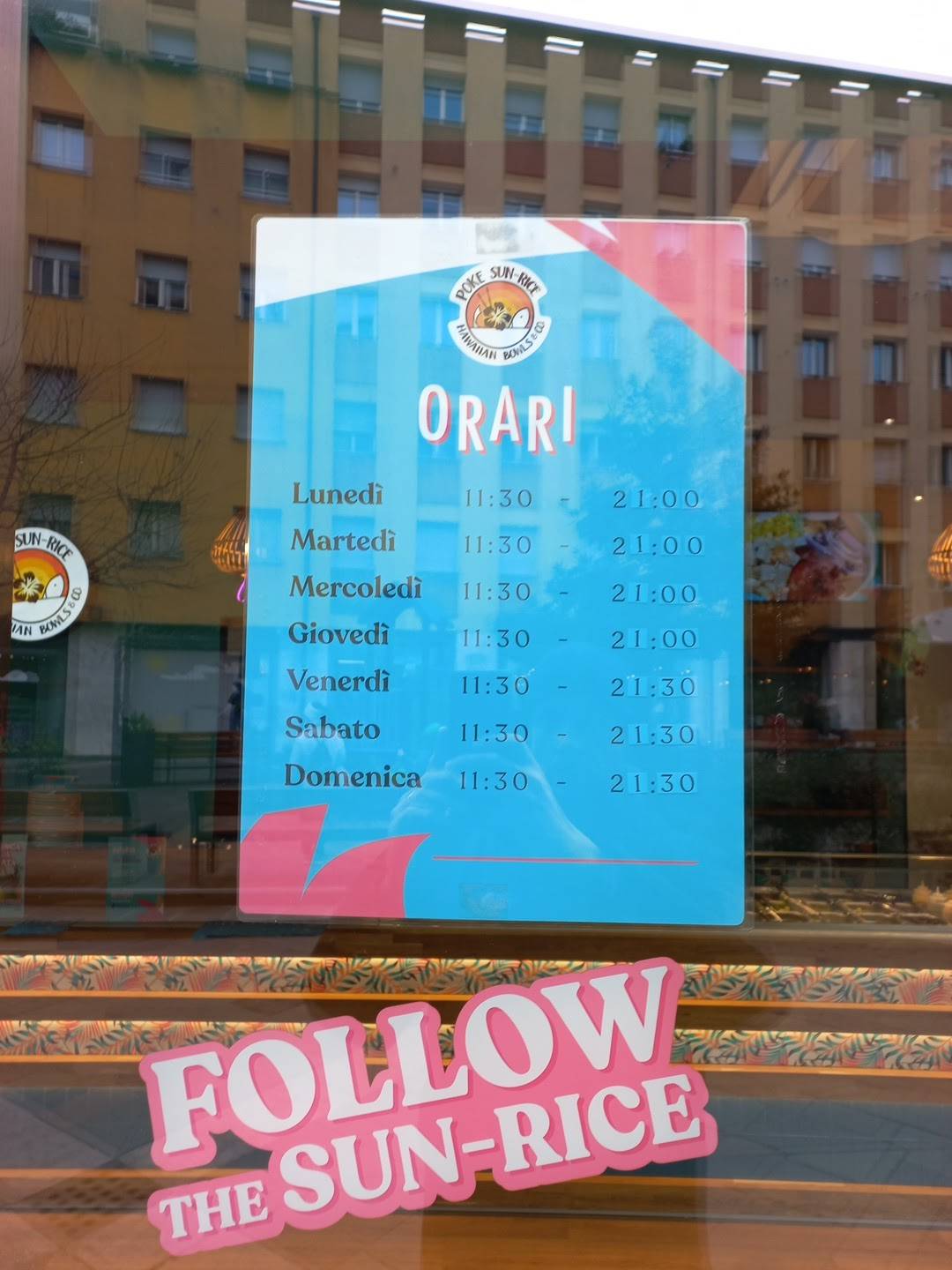 Menu di Poke Sun-Rice 