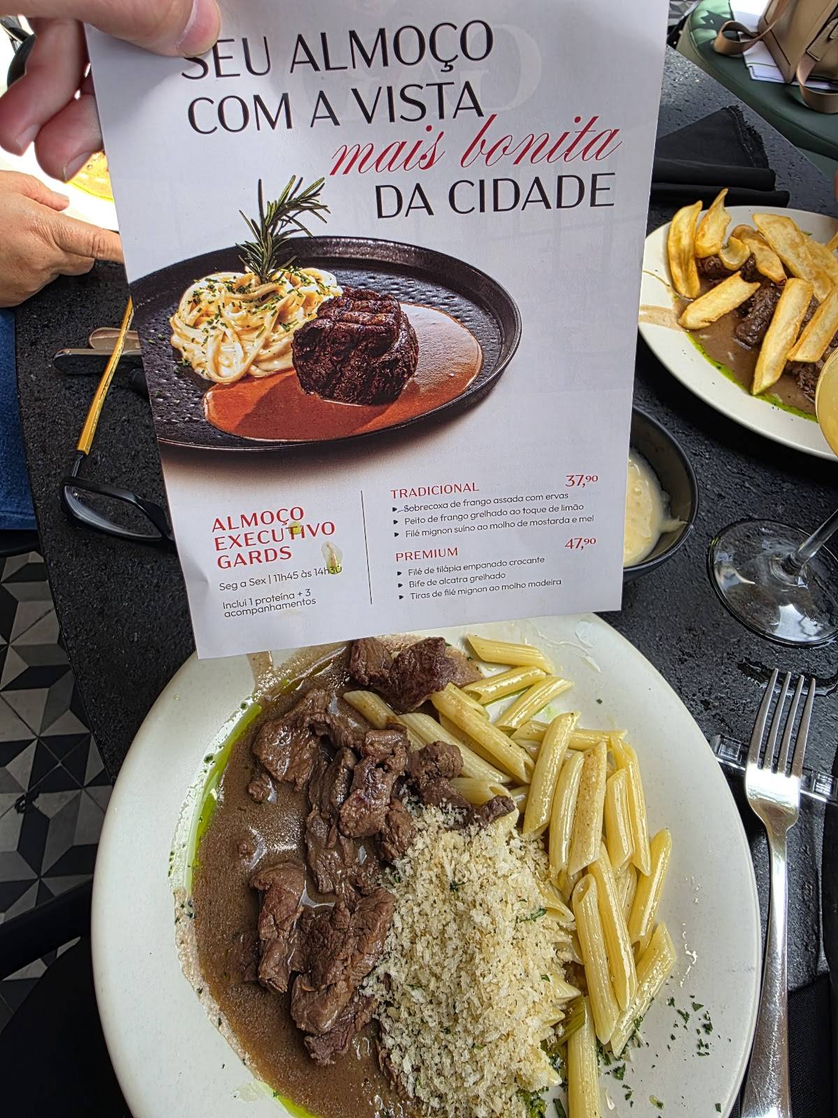 Gards Rooftop cardápio