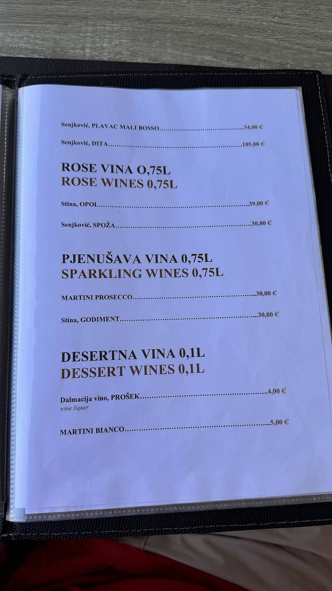 Menu di Restaurant Nona Roka 